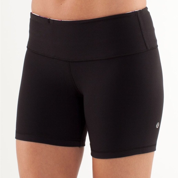 Lululemon Reverse Groove Short spandex black - Picture 3 of 9